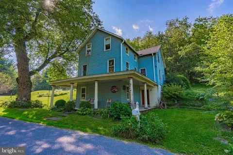 9307 Tri Township Rd, Kempton, PA 19529