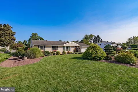 6078 Shepherd Hills Ave, Allentown, PA 18106