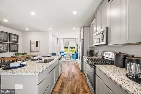 7688 Clayton Ave, Coopersburg, PA 18036