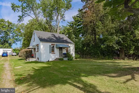 8719 Breinigsville Rd, Breinigsville, PA 18031
