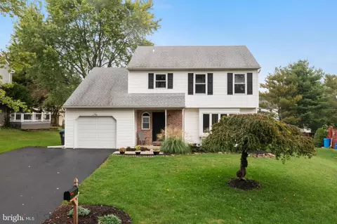 1722 Dell St, Allentown, PA 18103