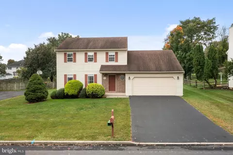 1745 33rd St SW, Allentown, PA 18103