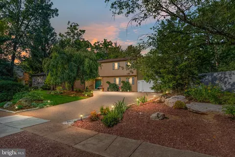 1110 Jaime Cir, Allentown, PA 18106