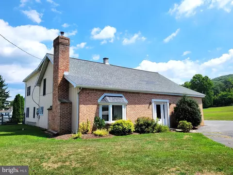 435 S 5th St, Emmaus, PA 18049