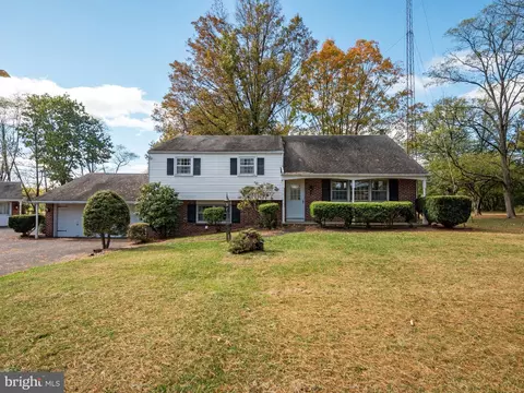 9850 Kings Hwy S, East Greenville, PA 18041