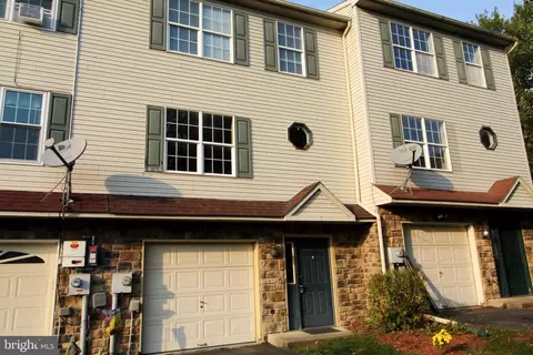 7293 Adams St, New Tripoli, PA 18066