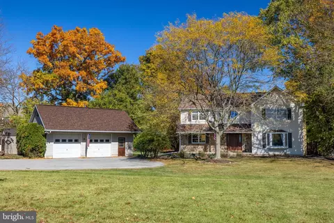 8551 Brookdale Rd, Breinigsville, PA 18031