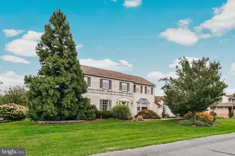 4216 Lakeside Dr, Coplay, PA 18037