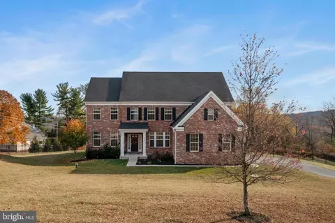5880 Saucon Ridge Rd, Coopersburg, PA 18036