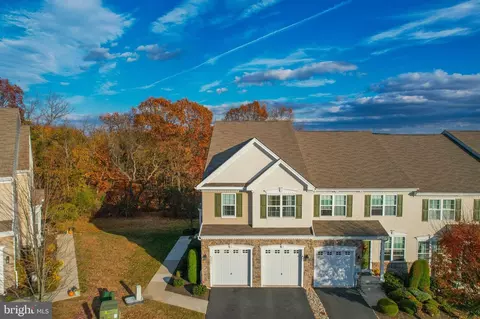 6125 Valley Forge Dr, Coopersburg, PA 18036