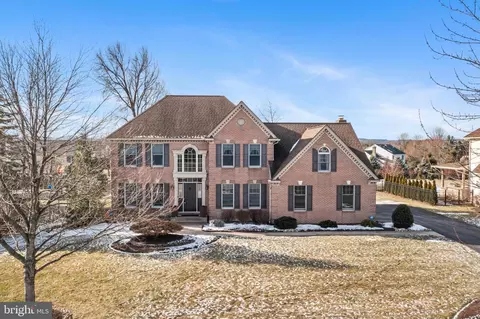 144 Forsythia Ln, Allentown, PA 18104