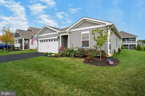 7801 Schaefer Crst, Breinigsville, PA 18031