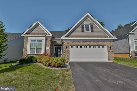 1740 Valley View Dr, Allentown, PA 18104