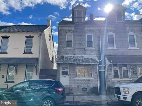 828 W W Allen St, Allentown, PA 18102