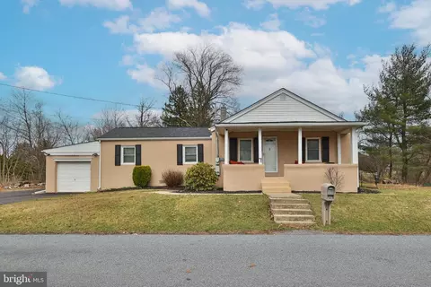 7557 Bell Gate Rd, Coopersburg, PA 18036