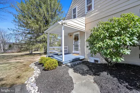 1471 Spring Valley Rd, Bethlehem, PA 18015 photo 7