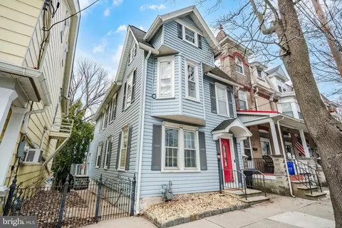 522 2nd St, Catasauqua, PA 18032