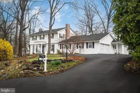 3850 S Hillview Rd, Allentown, PA 18103