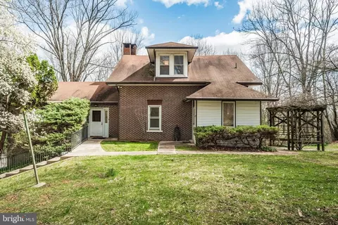 716 Mickley Rd, Whitehall, PA 18052