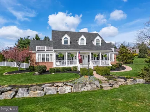 6480 Sweetbriar Ln, Zionsville, PA 18092