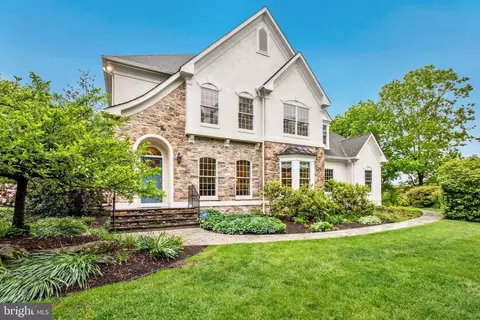 1619 Fieldstone St, Allentown, PA 18106