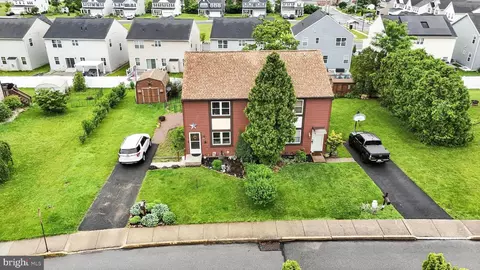 215 Willow St, Macungie, PA 18062