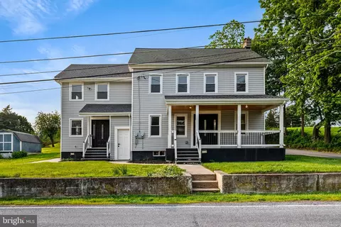 8255 A B Mertztown Rd, Alburtis, PA 18011