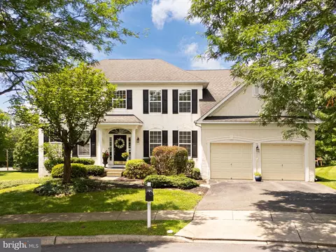2170 Light Horse Harry Rd, Macungie, PA 18062