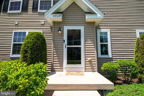 5959 Valley Forge Dr, Coopersburg, PA 18036