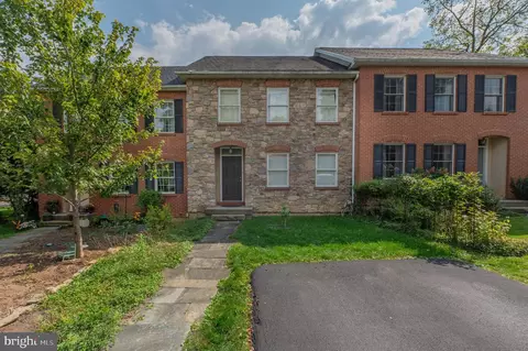 104 Garden Ct, Emmaus, PA 18049