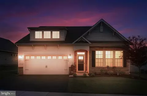 7911 Schaefer Crst, Breinigsville, PA 18031
