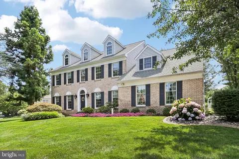 6341 Sauterne Dr, Macungie, PA 18062