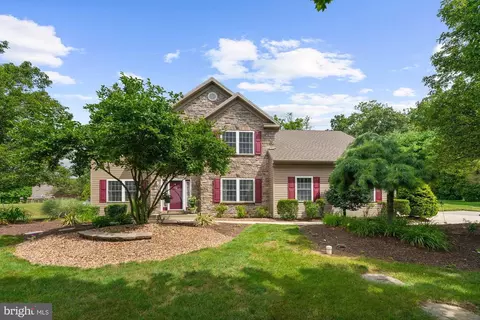 6336 Opossum Ln, Slatington, PA 18080