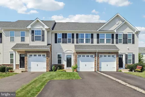 1117 Westminster Dr, Breinigsville, PA 18031