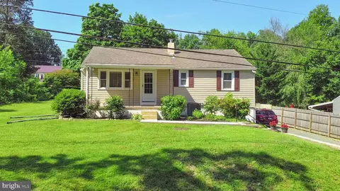 7180 Leh St, Coopersburg, PA 18036