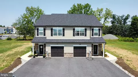 8451 Hamilton Blvd, Breinigsville, PA 18031