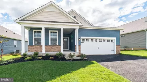 1526 Dresden Dr, Breinigsville, PA 18031