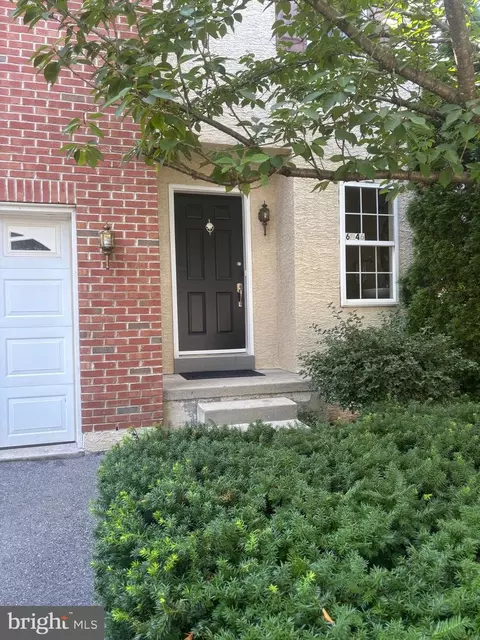 6846 Hunt Dr, Macungie, PA 18062