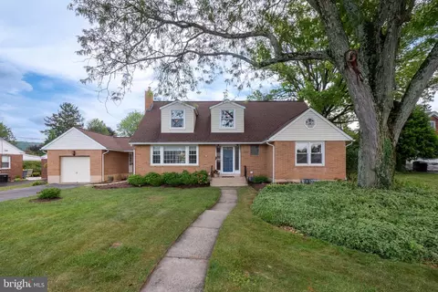 120 Spruce St, Emmaus, PA 18049