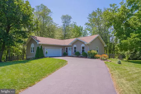 6732 Adams Way, Coopersburg, PA 18036