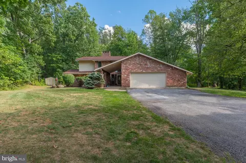 610 Wood St, Emmaus, PA 18049
