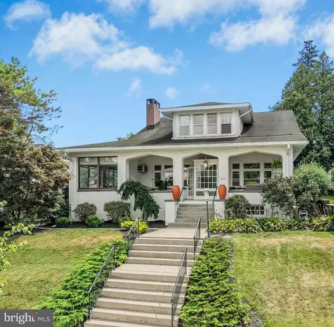 2044 W Walnut St, Allentown, PA 18104