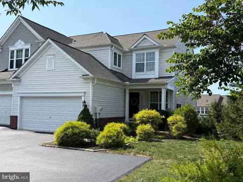 8521 Starling Rd, Breinigsville, PA 18031