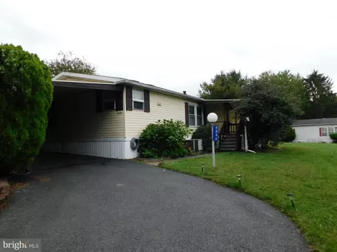 8846 Max Way, Breinigsville, PA 18031