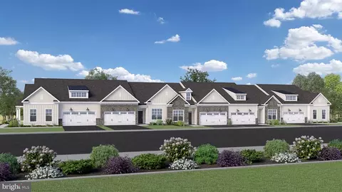1 Grantartur Apt Taylor Ct, Whitehall, PA 18052