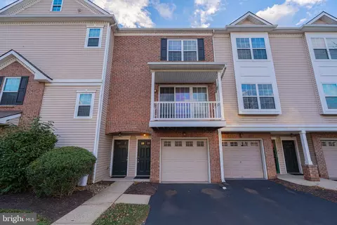 7230 Pioneer Dr, Macungie, PA 18062