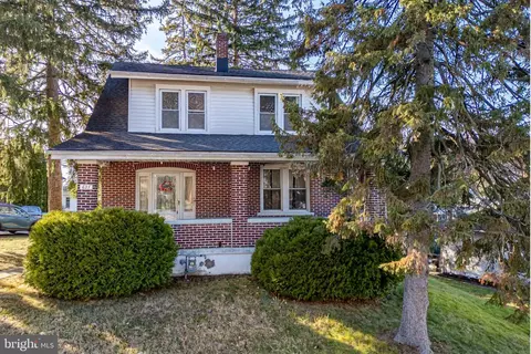 627 Scholl Ave, Bethlehem, PA 18015