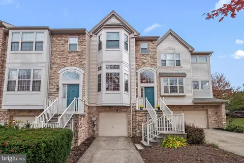 4130 Waterford Dr, Center Valley, PA 18034