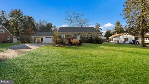 6532 Blue Church Rd S, Coopersburg, PA 18036