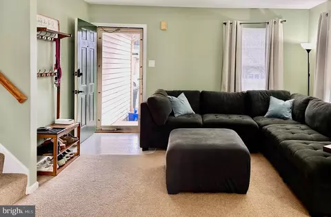 127 E George St, Emmaus, PA 18049
